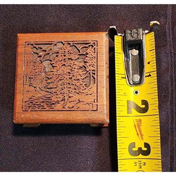 Vintage Laser engraved Walnut block Tree nature scene music box plays Evergreen - Picture 5 of 5